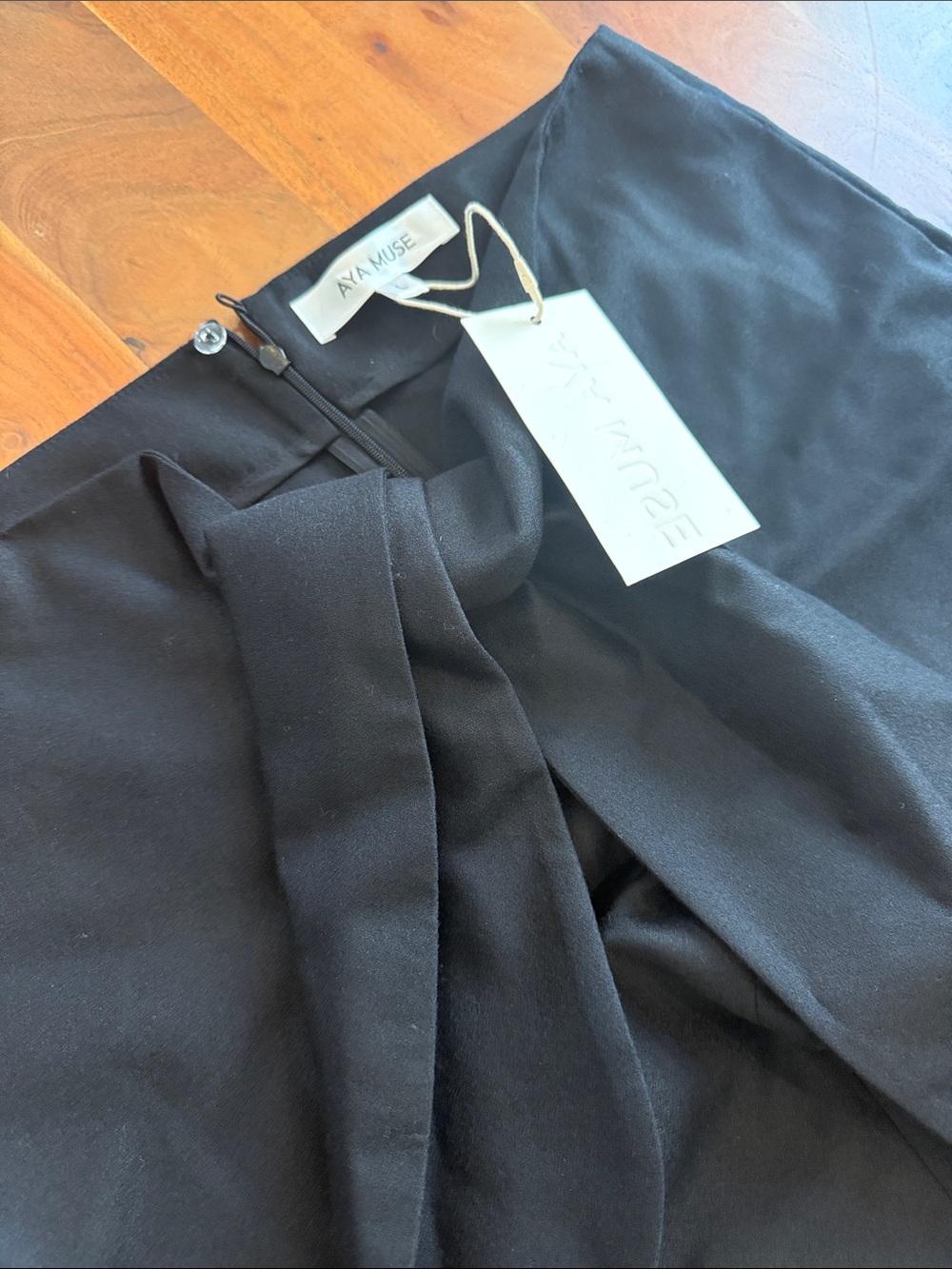 NWT Aya Muse Black Women’s Wide Leg Black Pants Size Large Inseam 36
